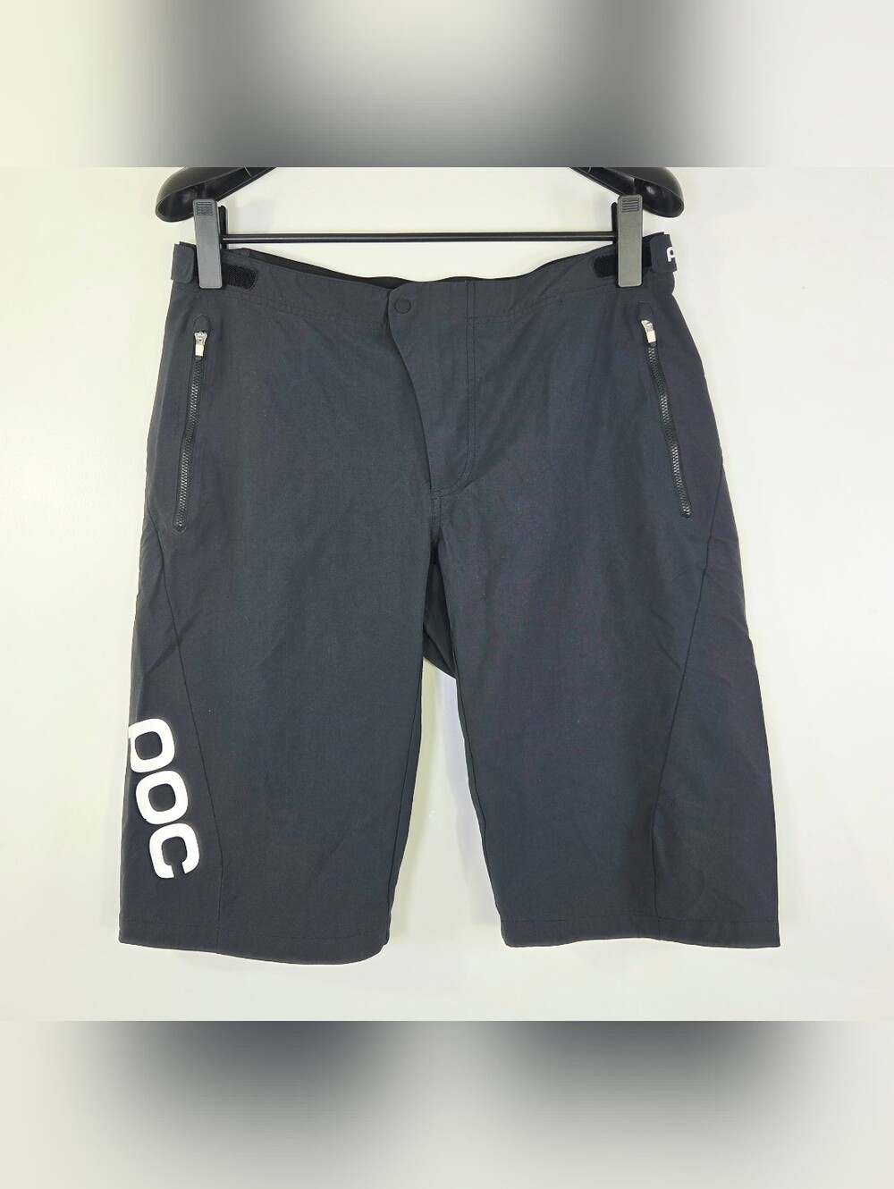 POC ESSENTIAL ENDURO PERFORMANCE MTB TRAIL SHORTS.